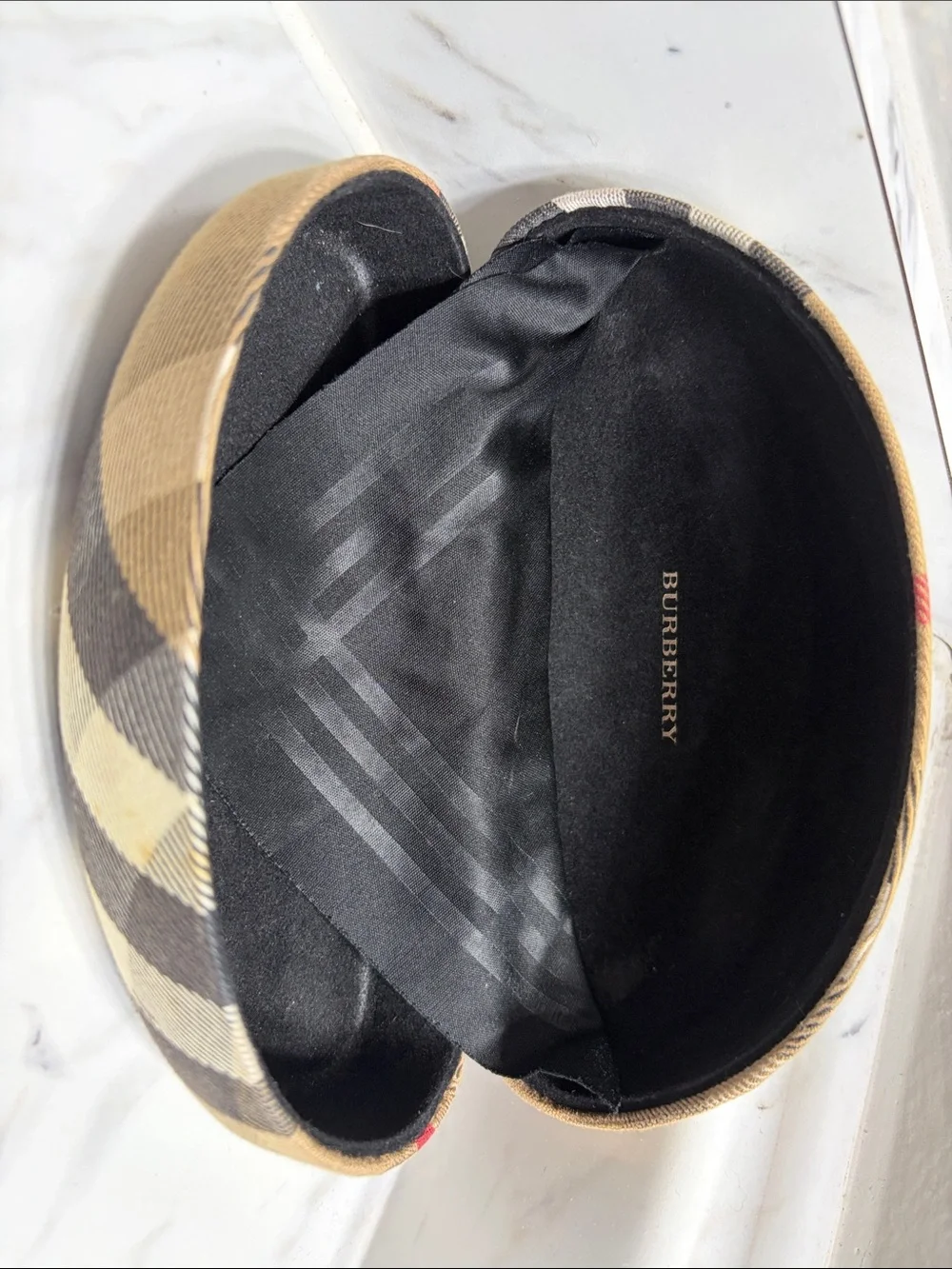 Burberry Black Frame Gray Gradient Lens Sunglasses